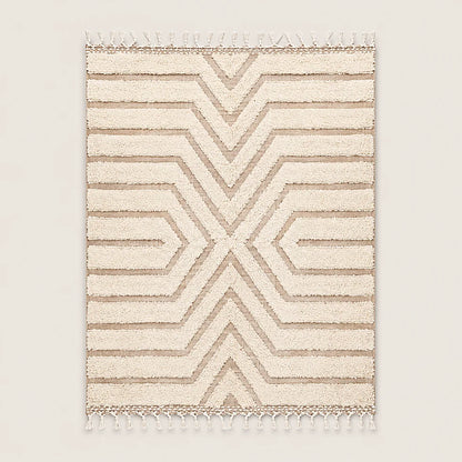 Vue entière du tapis écru à grand X, chevrons et lignes parallèles beige sur fond neutre