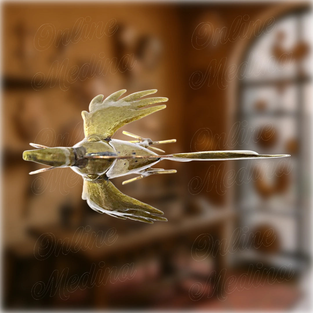 Flying rooster in full brass with outstretched wings – hand-hammered Moroccan decor sculpture.