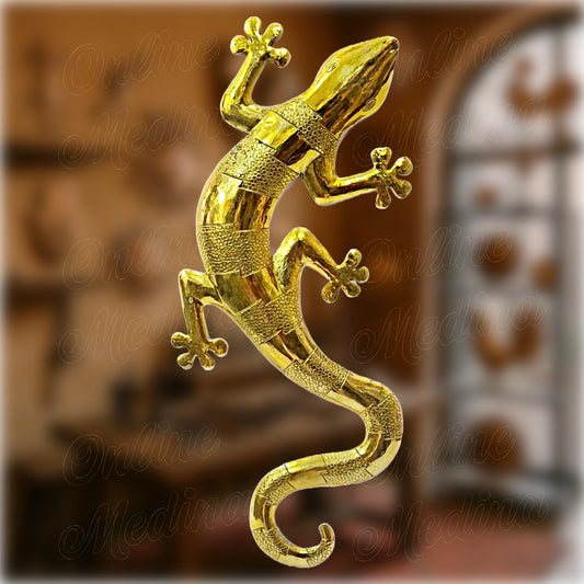 Moroccan wall gecko with mosaic-style engravings – large format, pure yellow brass
