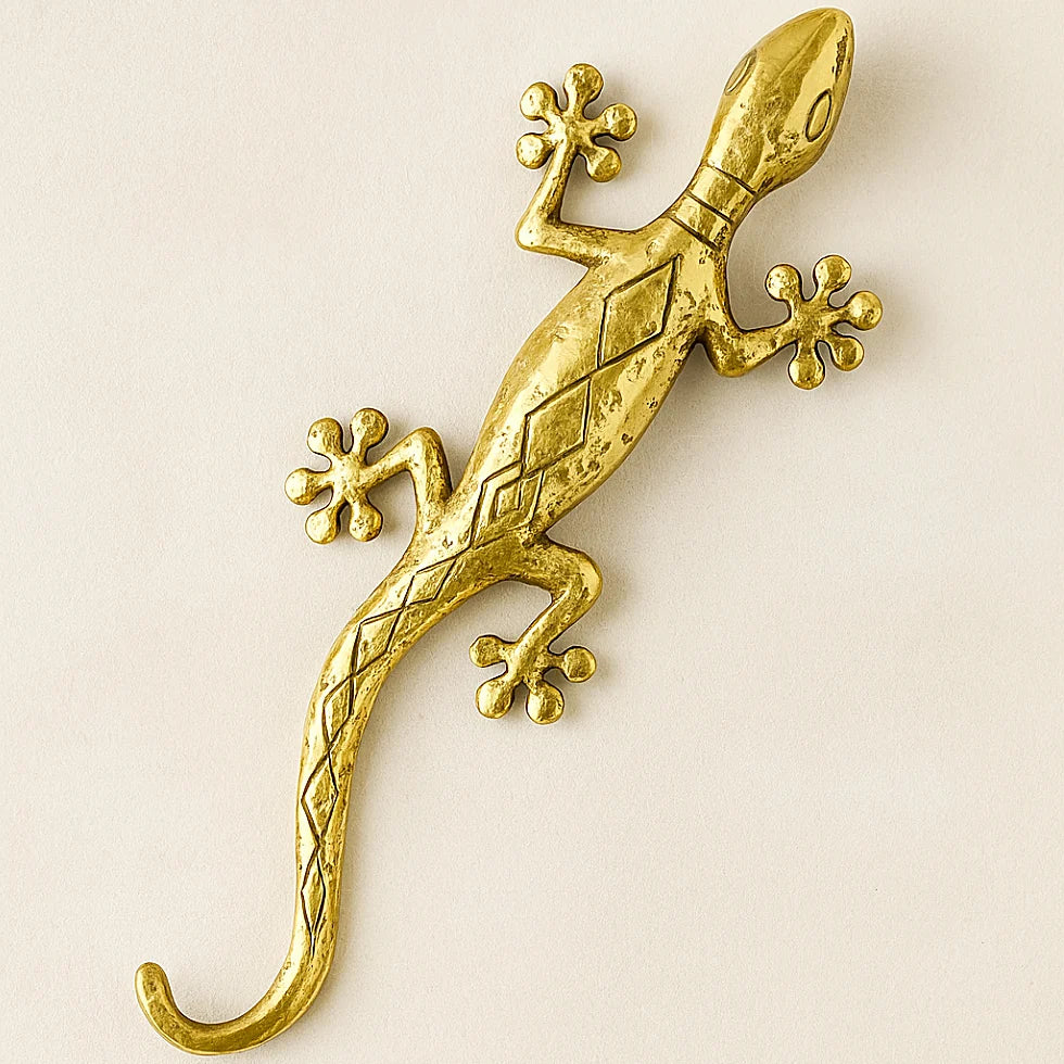 Handcrafted brass wall gecko with engraved diamond patterns, Moroccan artisan metalwork