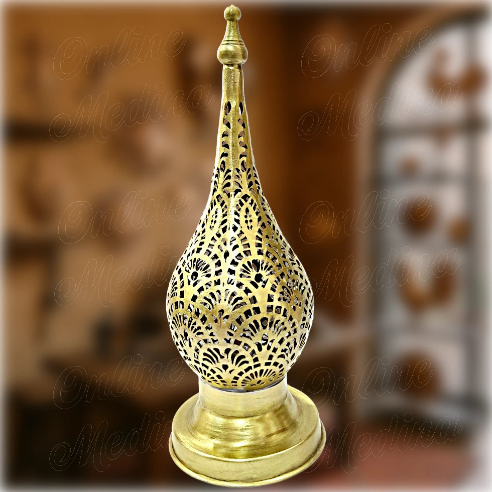 Brass Moroccan teardrop candle holder with floral pierced pattern – handcrafted metal lantern from Marrakech by Maître Hilab