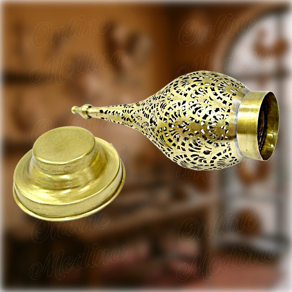 Detachable Moroccan brass candle holder in floral teardrop shape – handcrafted pierced metal by Maître Hilab
