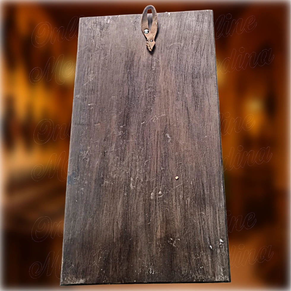 Back of Berber wooden wall amulet in cedar wood with integrated hanging loop, handcrafted Moroccan Amazigh wall decor featuring Hamsa symbol by Online Medina